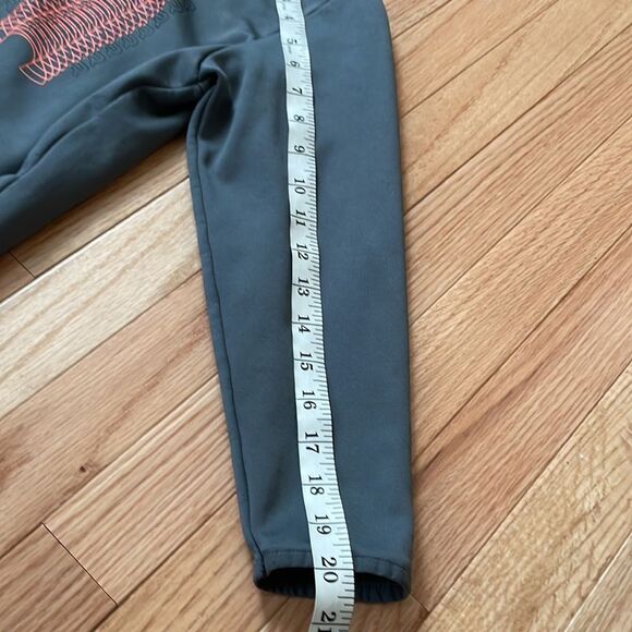 Under Armour Sweater Girls Medium Gray Orange Spell Out Logo Sweatshirt Hoodie - Picture 4 of 12